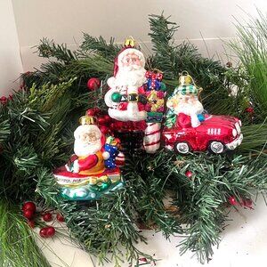 Santa Ornaments ( Set of 3 ) Glass Dillards collection vintage 2001( Set 2 )